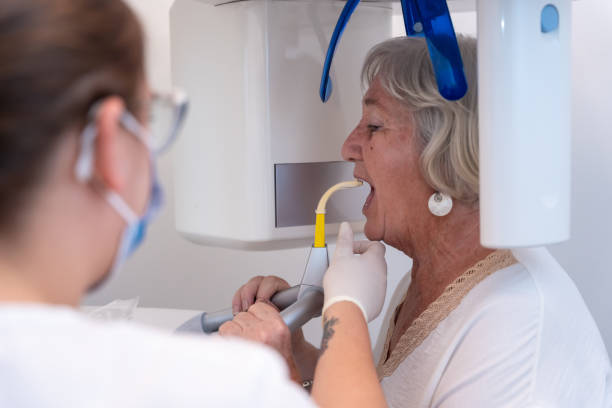Best Emergency Tooth Extraction in Temperance, MI
